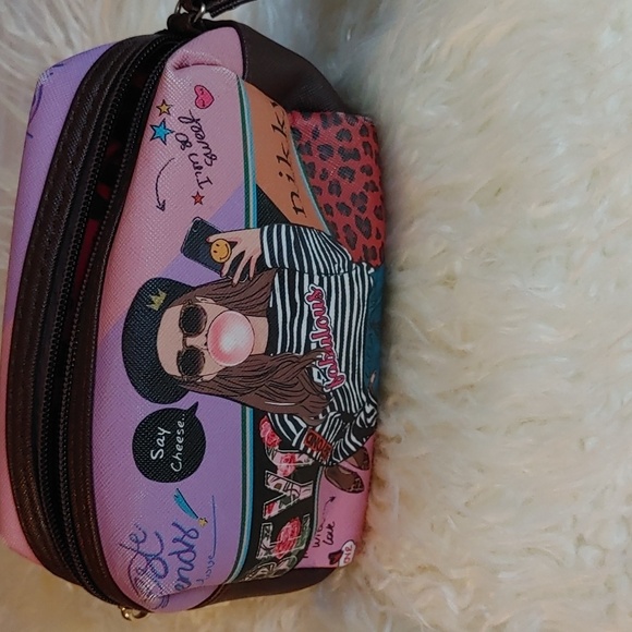 NIKKY BY NICOLE LEE COSMETIC BAG - Picture 5 of 16